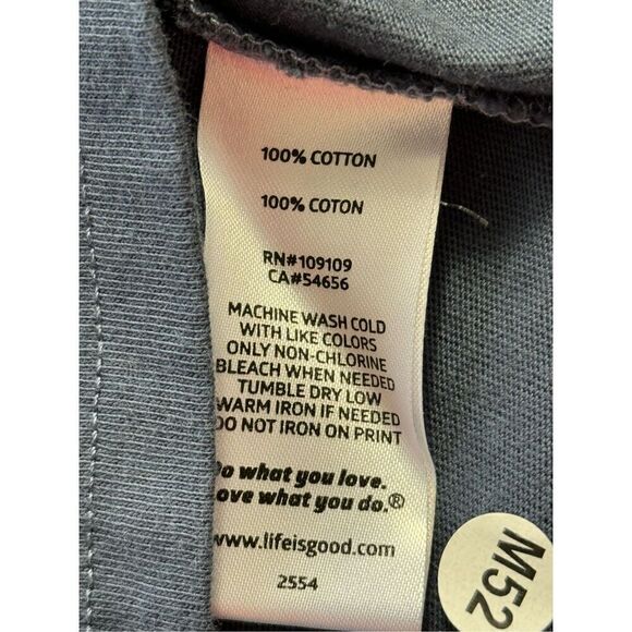 Life is Good Women’s SMALL Golf Flag V Neck T-Shirt - NWT - Picture 5 of 6